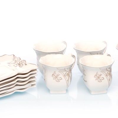 Set 6 cesti din portelan cu farfurii 'Golden Flower'